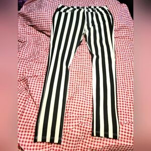 Stretchy Black and White Striped Pants..sz 3x (runs small)NWOT